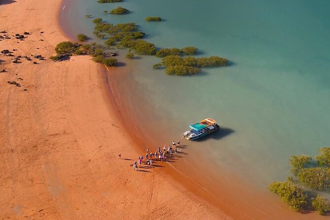DINOSAUR ADVENTURE CRUISE - With Beachside Tapas and Cocktails - Dampier Creek brings the slower half of the tour