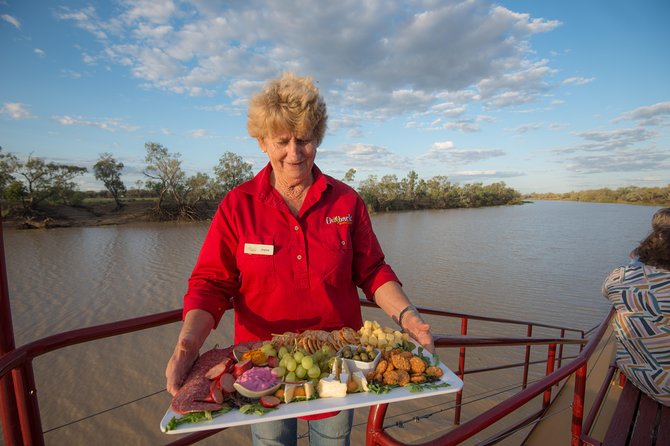 Drover's Sunset Cruise includes Smithy's Outback Dinner and Show - Why this Longreach evening works so well