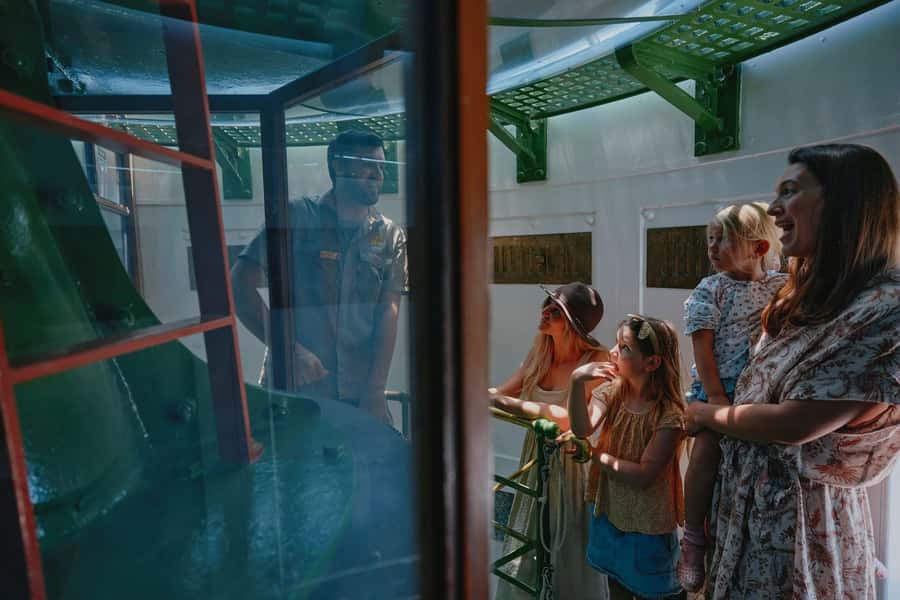 Dunsborough: Cape Naturaliste Lighthouse Guided Tour - Who will enjoy this lighthouse tour most
