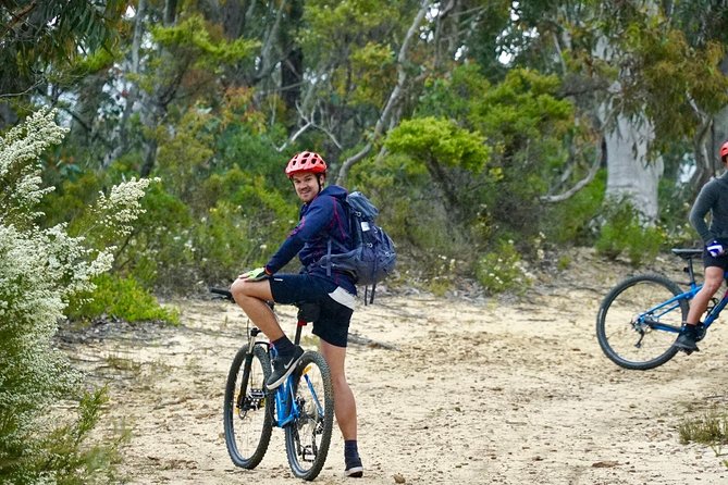 E-bike (electric) - Blue Mountains - Hanging Rock - SELF-GUIDED Hire Service - Bike quality, equipment, and extra costs