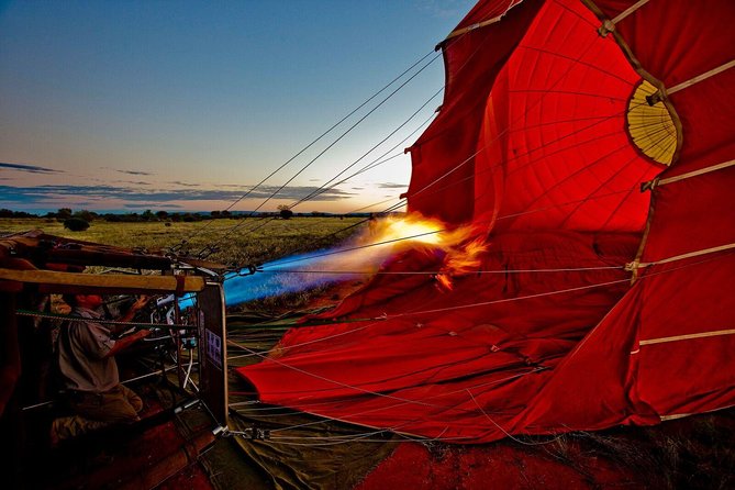 Early Morning Ballooning in Alice Springs - The quiet flight over Alice Springs