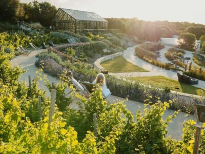 Fingal: Peninsula Hot Springs Entry with Lunch Credit