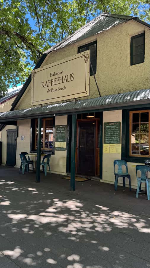 From Adelaide: Hahndorf and Barossa Day Tour with Lunch - Crossing to the Barossa Valley