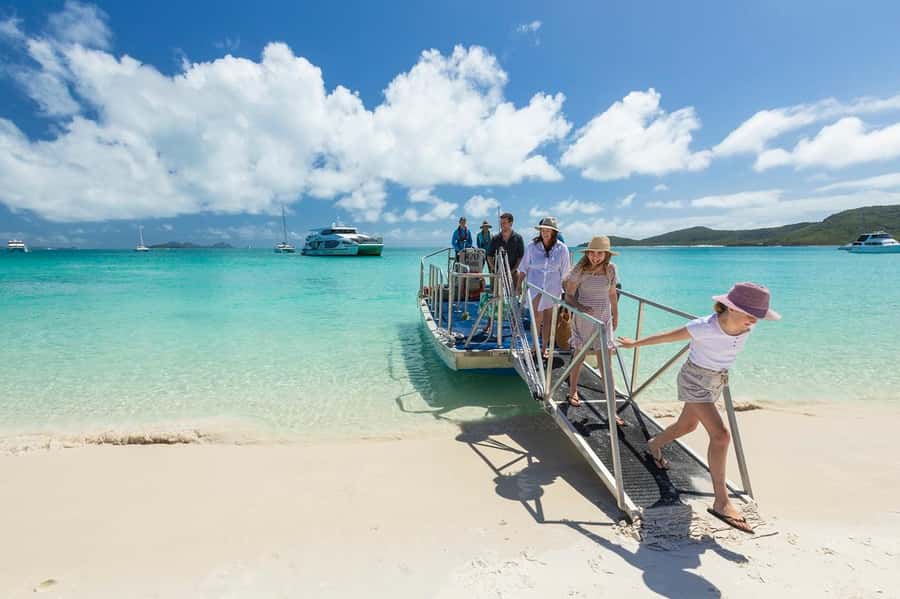 From Airlie: Whitsundays and Whitehaven Half-Day Cruise - The Southern Whitehaven Lookout