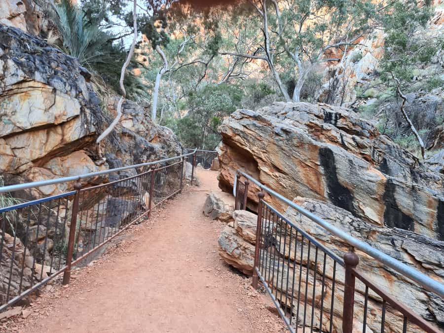 From Alice Spring: West MacDonnell Ranges Half-Day Tour - Honeymoon Gap has more history than its name suggests