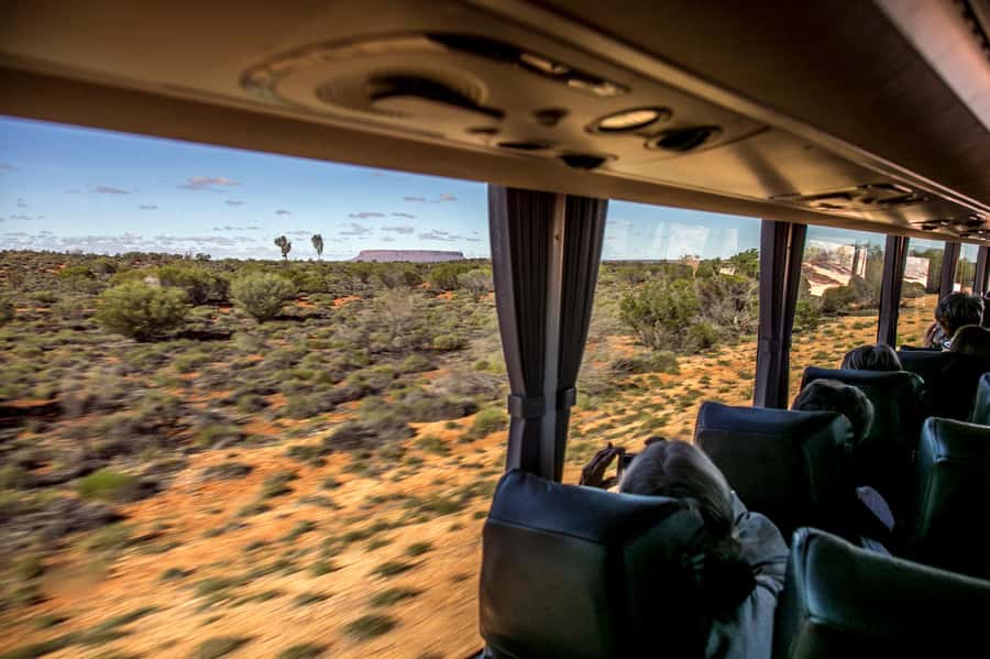From Alice Springs: Day Trip to Uluru with BBQ Dinner - Sunset at Uluṟu Coach Sunset Viewing Area