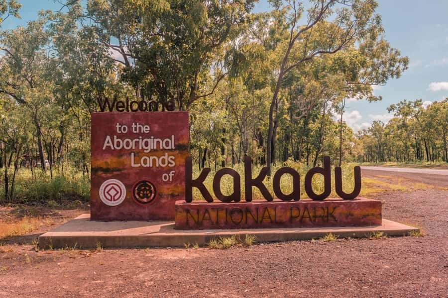 From Darwin: Kakadu National Park Full Day Tour - The guides make the long drive worthwhile