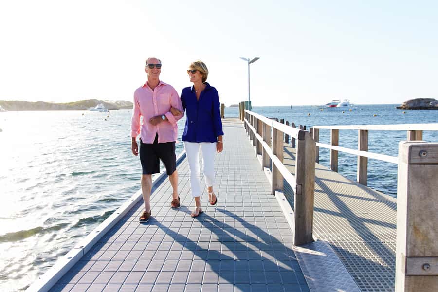 From Fremantle: Rottnest Island Ferry and Bike Day Tour - The Basin, Parakeet Bay, and Little Armstrong Bay