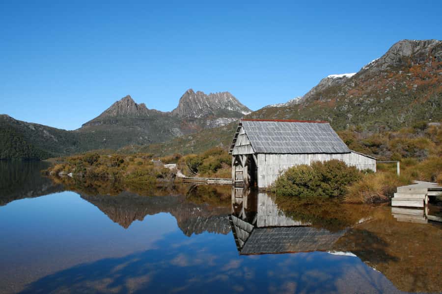From Launceston: Cradle Mountain - Active Day Tour - Sheffield’s murals make a good first stop