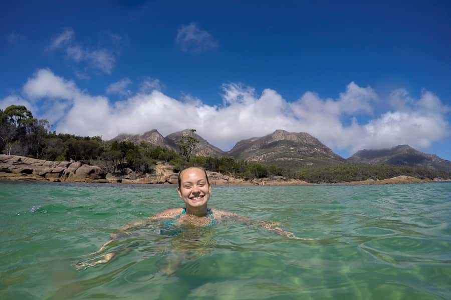 From Launceston: Full-Day Wineglass Bay Explorer Active Tour - Honeymoon Bay is the smart lunch setting