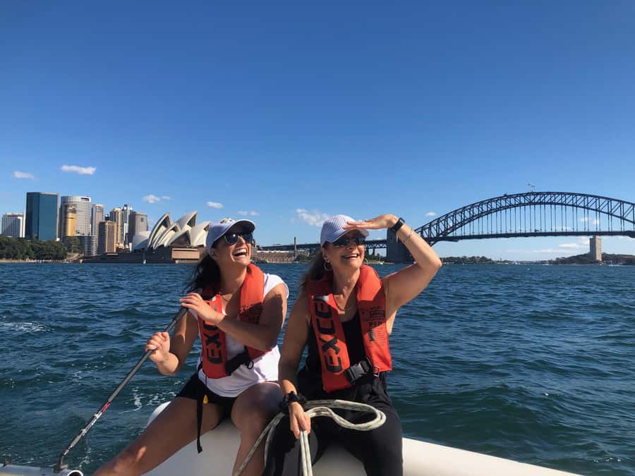 From Manly: Sydney Harbour Hands-On 2.5 Hour Yacht Cruise - From Manly Yacht Club to open harbour views