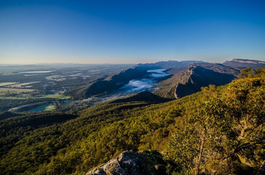 From Melbourne: Grampians National Park & Kangaroos - The Balconies and Jaws of Death walk