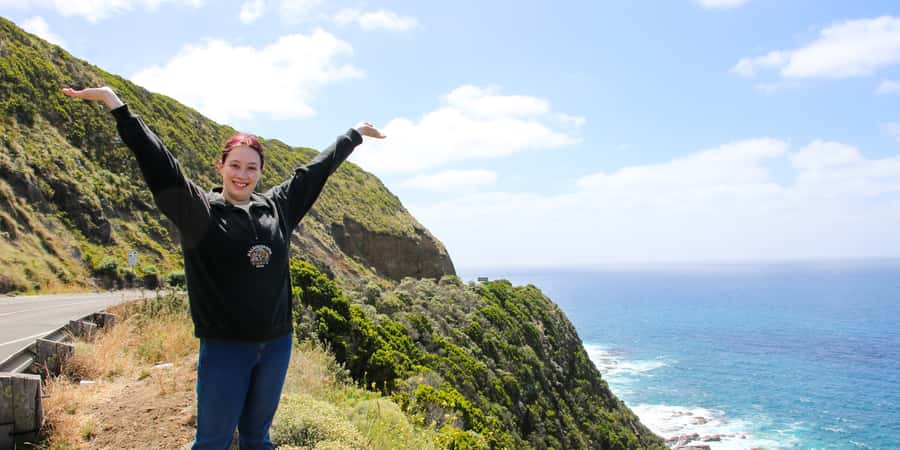 From Melbourne: Great Ocean Road & 12 Apostles Full-Day Tour - Apollo Bay: lunch and a useful pause