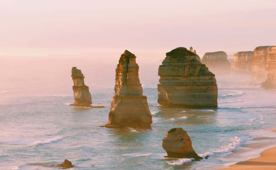 From Melbourne: Great Ocean Road Full-Day Guided Trip - Apollo Bay is the main meal break
