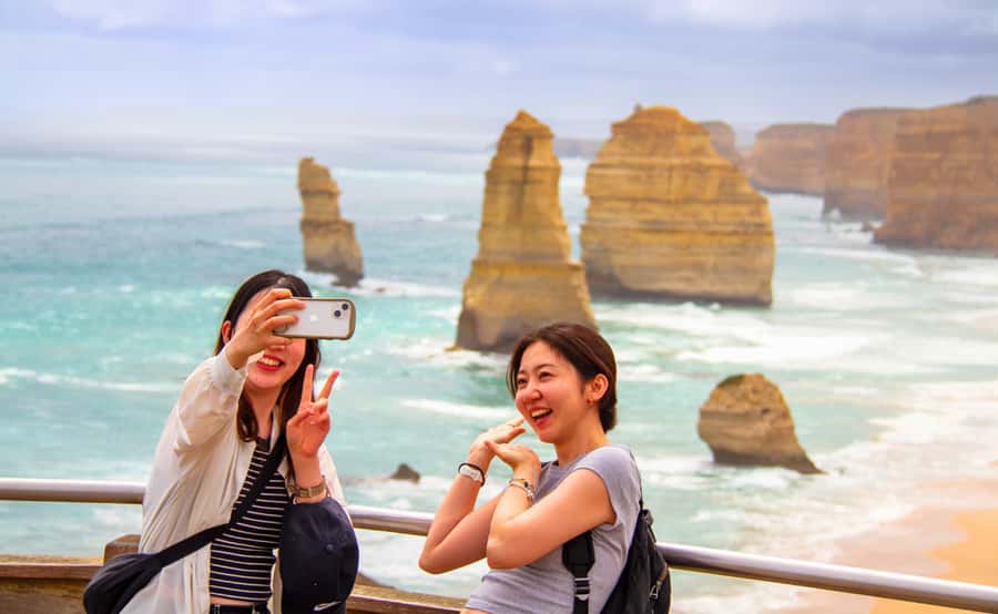 From Melbourne: Great Ocean Road Full-Day Guided Trip - Maits Rest brings a cool change from the coast