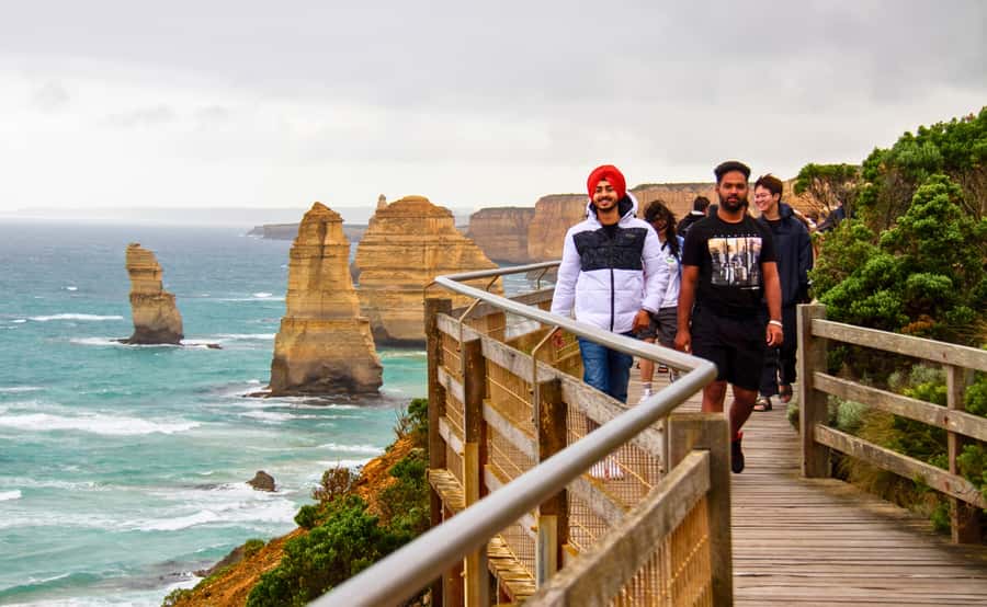 From Melbourne: Great Ocean Road Full-Day Guided Trip - The 12 Apostles deserve the biggest time block