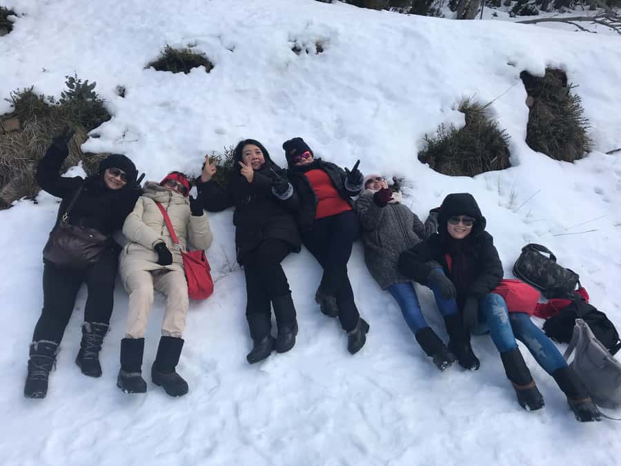 From Melbourne: Mt Buller Snow Day Small Group Boutique Tour - The 6am departure from St Pauls Cathedral