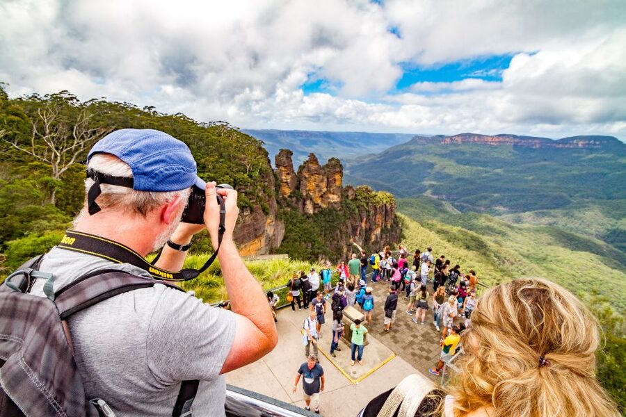 From Sydney: Blue Mountains, Scenic World, Zoo, & Ferry Ride - What the guides add to the day