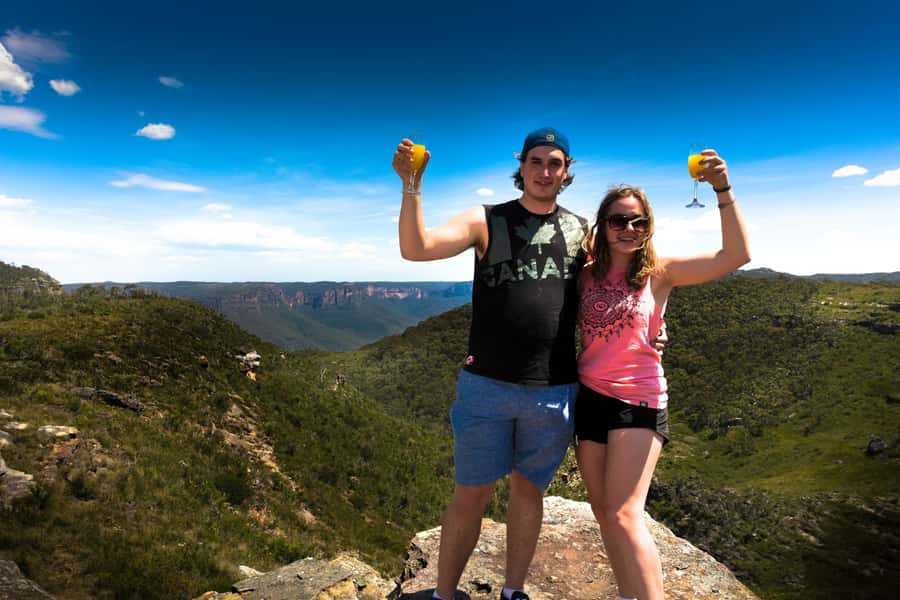 From Sydney: Blue Mountains Small-Group Tour Picnic & Hike - Calmsley Hill Farm: an easy start with Australian wildlife