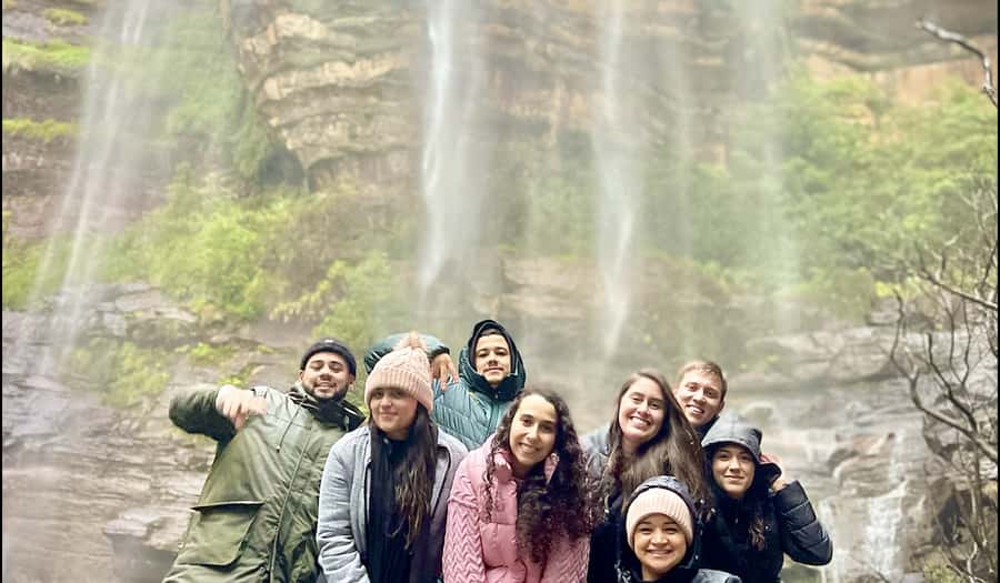 From Sydney: Blue Moutains and Featherdale Day Tour - Wentworth Falls and the value of proper shoes