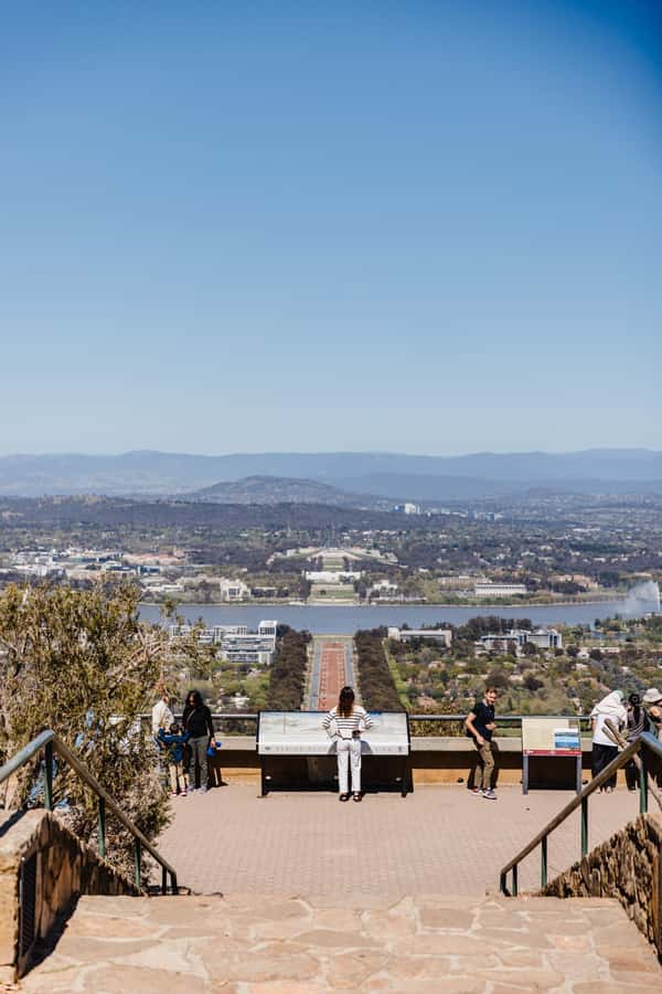 From Sydney: Canberra Day Tour - Floriade from September to October