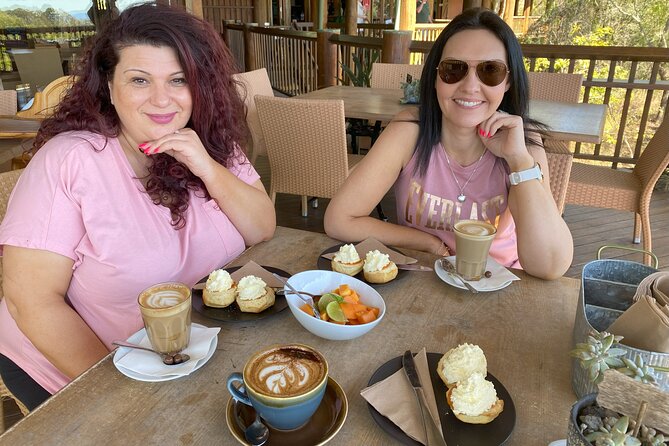 Full-day Tour at the Atherton Tablelands with Food Tasting - Coffee, papaya, and scones at Skybury