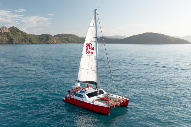 Full-Day Whitsunday Sail and Snorkel Adventure with Lunch - Snorkeling near the fringing reef