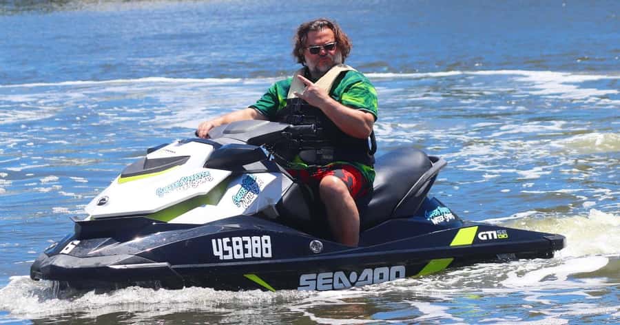 Gold Coast: 1-Hour Jet Ski Ride -No slow zones + Free Photos - Heading toward Wave Break and South Stradbroke Island