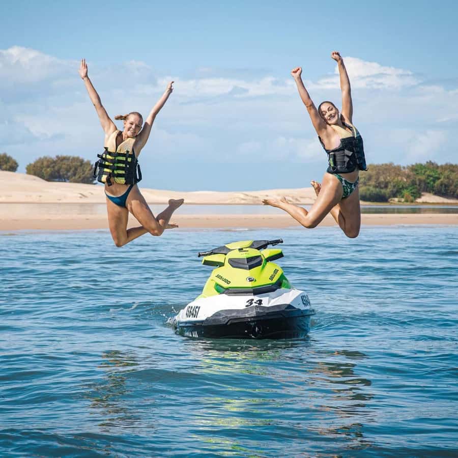Gold Coast: 30 min Jet Ski Hire - No Slow Zones - Learning the controls before you ride
