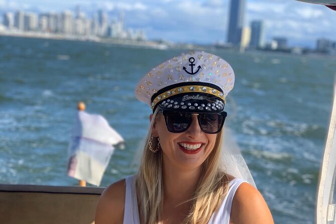 Gold Coast Boat Hire Self-Drive with No License Required - The safety rules you need to understand