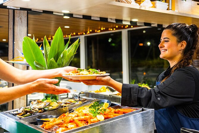 Gold Coast Buffet Dinner Sightseeing Cruise - Setting off from Main Beach at 7 pm