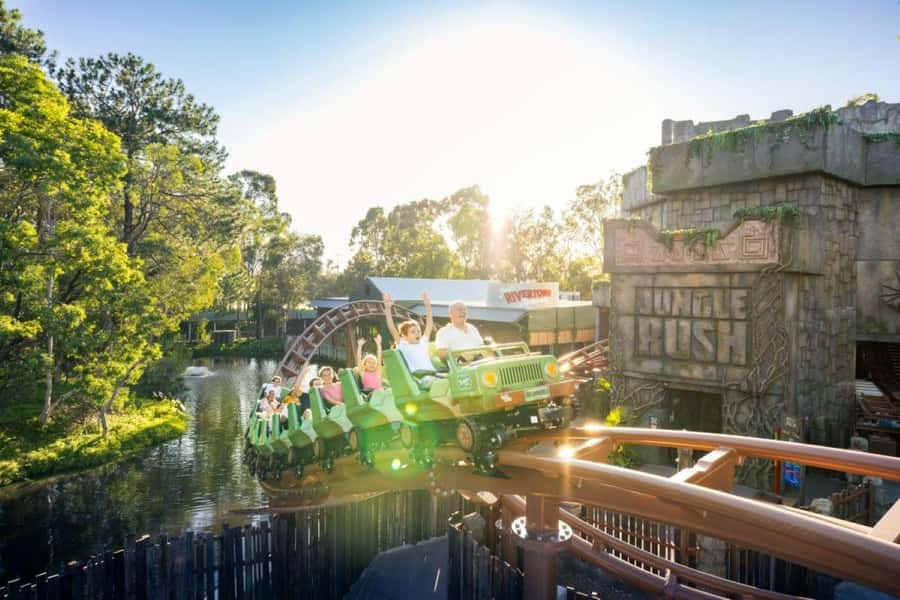 Gold Coast: Dreamworld 1-Day Entry Ticket - Taking on Steel Taipan, Giant Drop, and Gold Coaster