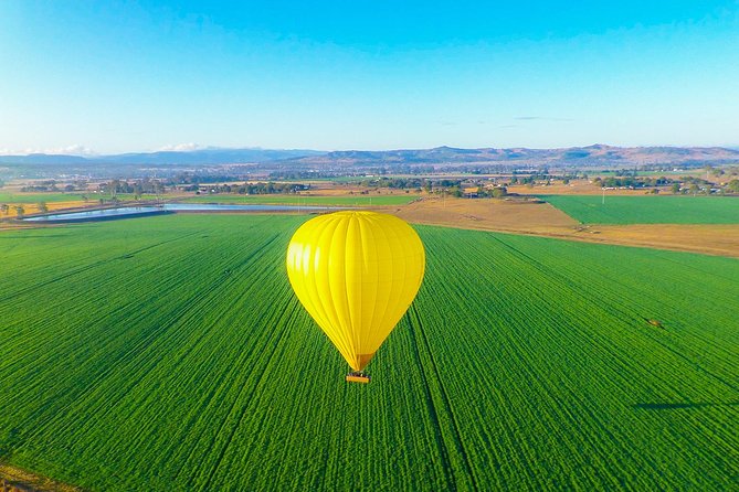 Gold Coast Hot Air Balloon + Winery Breakfast + Return Transfers - Why sunrise is the right time for a Gold Coast balloon flight