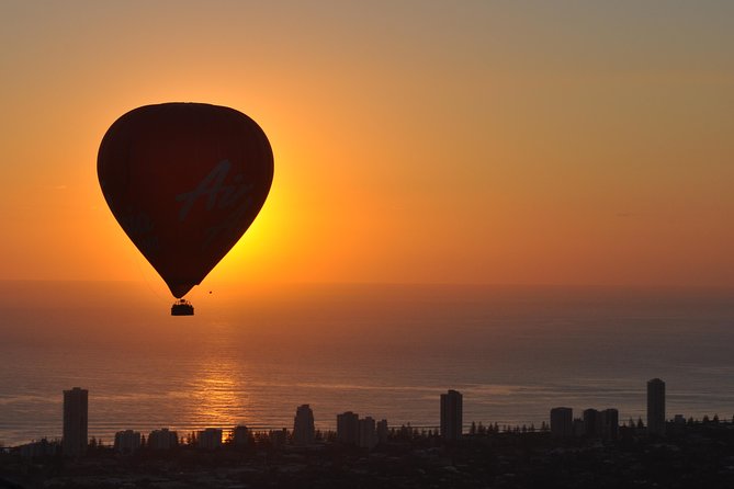 Gold Coast Hot Air Balloon with 5 Star Champagne Buffet Breakfast - Meeting at The Star before sunrise