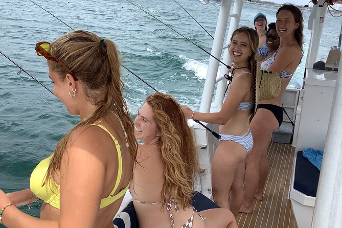 Gold Coast Island Private Cruise - Drinks, food, and useful onboard comforts