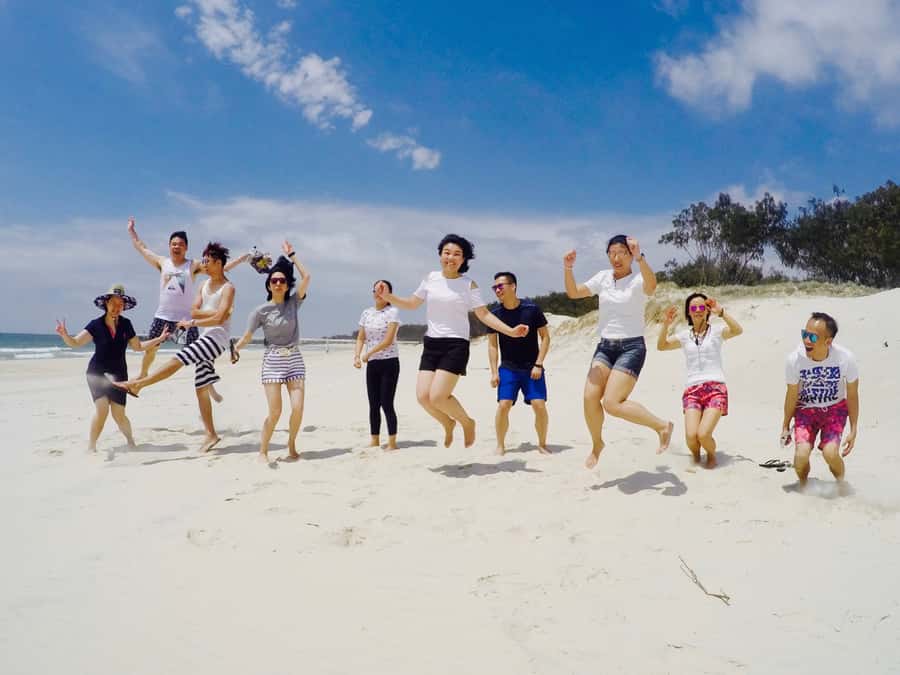 Gold Coast: Kayaking & Snorkelling Tour with Fish Feeding - The paddle across the Broadwater