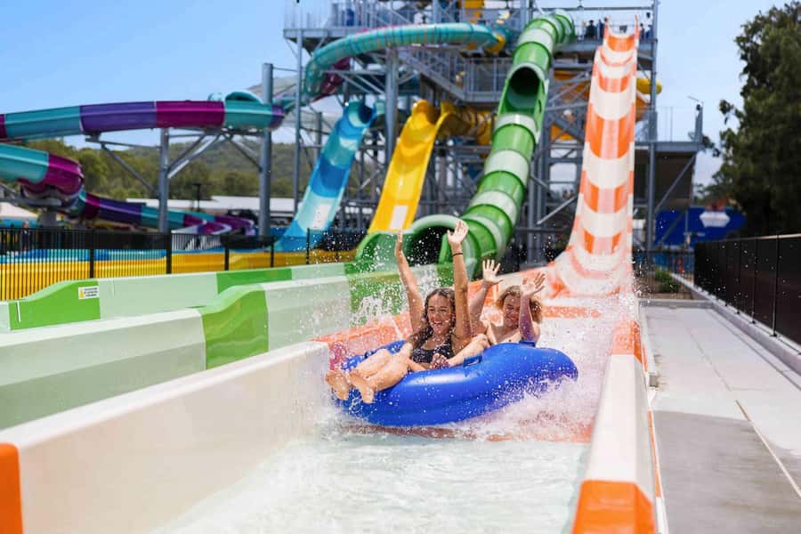 Gold Coast: Movie World, Sea World, Wet'n'Wild 14-Day Pass - Four parks, one Gold Coast theme-park plan