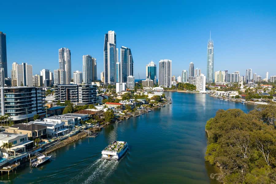 Gold Coast: Sightseeing Cruise with Buffet Lunch - Starting at Appel Park in Surfers Paradise