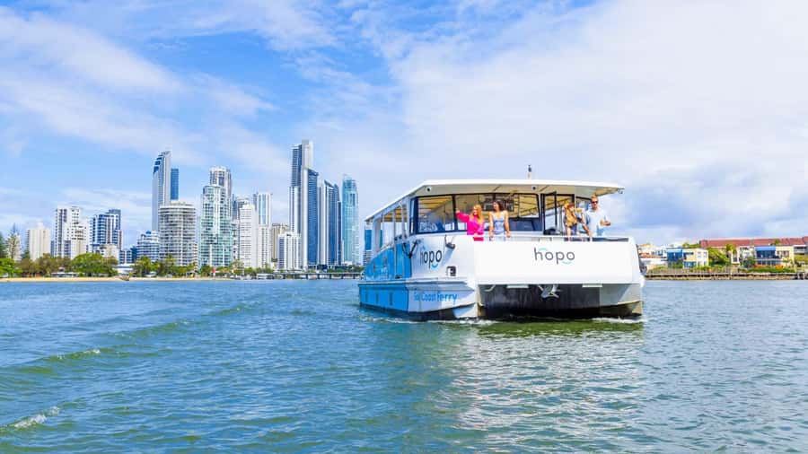 Gold Coast: Sightseeing Hop-on Hop-off Cruise - Cruising the Broadwater and spotting Surfers Paradise