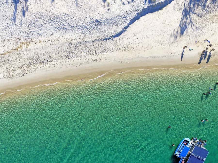 Gold Coast: Snorkelling in Wave Break Island - Beach time and the viewing boogie board