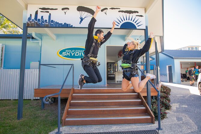 Gold Coast Tandem Skydive - Four to five minutes beneath the parachute