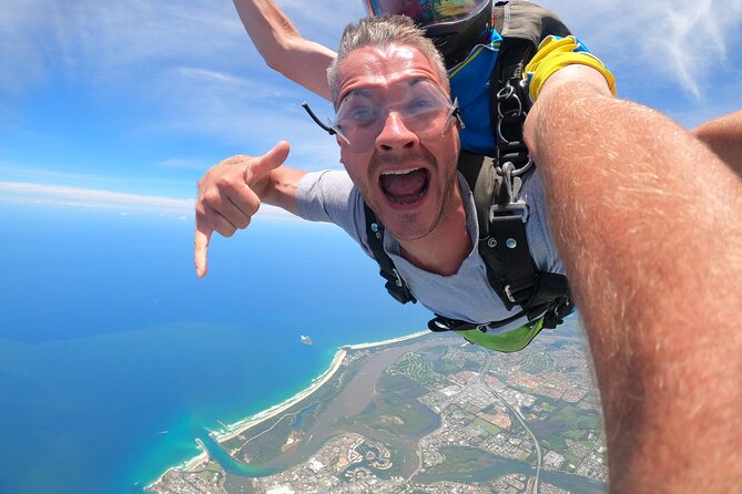 Gold Coast Tandem Skydive - The freefall over the beach