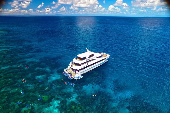 Great Barrier Reef Cruise - Gold Class VIP Lounge Package - 7:15 a.m. check-in at Reef Fleet Terminal