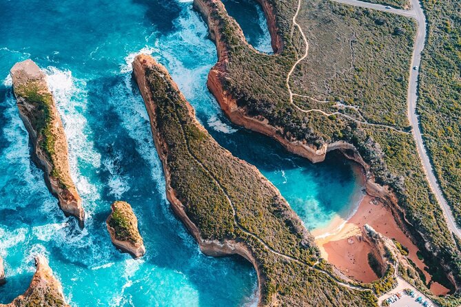 Great Ocean Road Reverse Tour with Iconic Stops & Wildlife - Loch Ard Gorge: a strong first stop