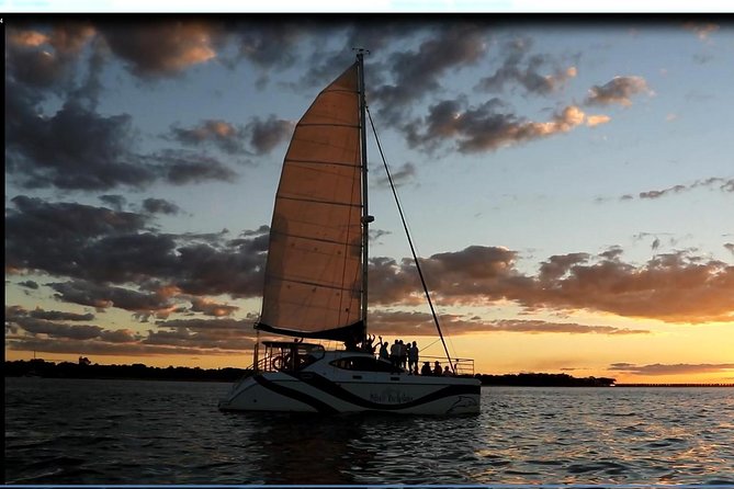 Hervey Bay Champagne Sunset Sail - Drinks and finger food throughout the cruise