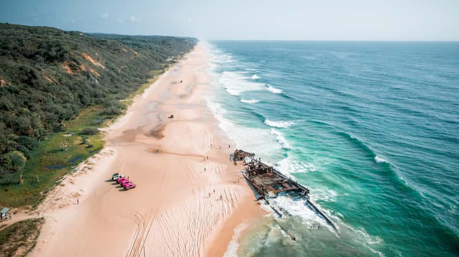 Hervey Bay to K'gari/Fraser Island 2-Day Tour (Beach House) - Early start from Hervey Bay