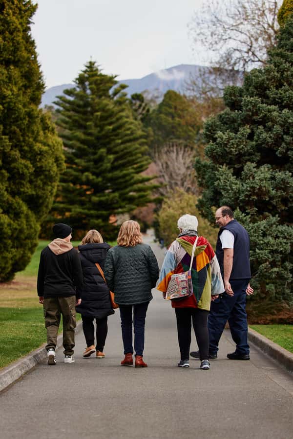 Hobart: 3-Hour City Sightseeing Tour - Battery Point from the coach