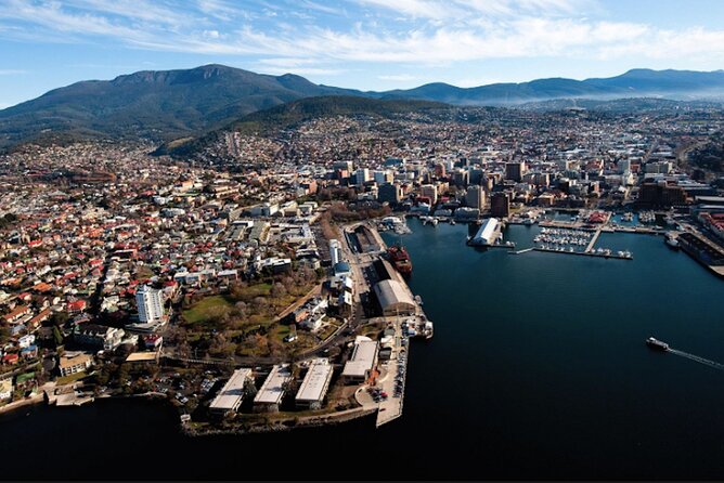 Hobart Highlights Day Tour - Richmond’s sandstone streets and convict past