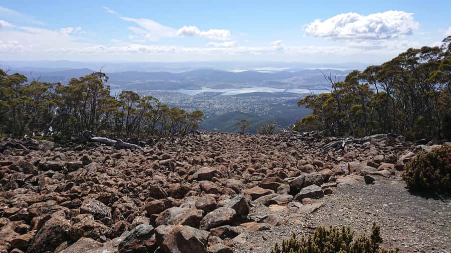 Hobart: kunanyi/Mt Wellington Explorer Bus Pass - Weather decides how much value you get