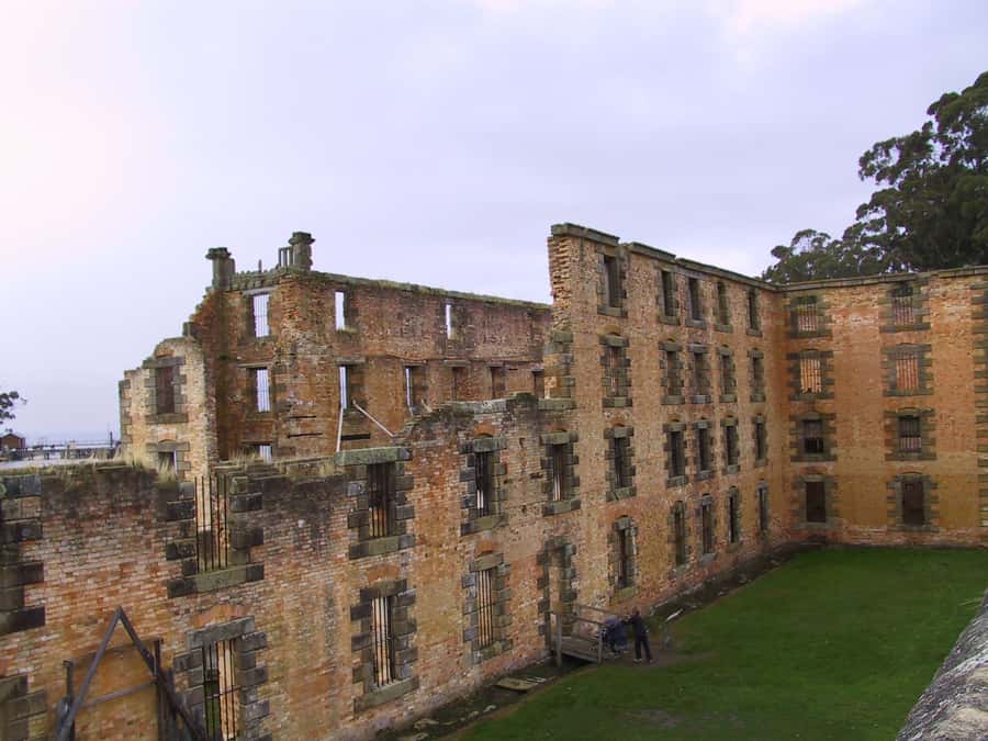 Hobart: Port Arthur, Harbor Cruise and Isle of the Dead Tour - Why this full-day trip works